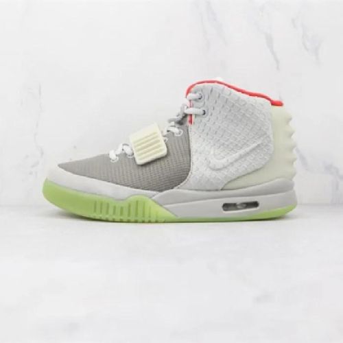 NIKE AIR YEEZY 2 PURE PLATINUM Wolf Grey Mens 508214 010 (5)